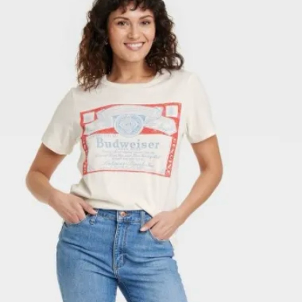 NEW Budweiser Cream Tee with Red and Blue Label Graphic